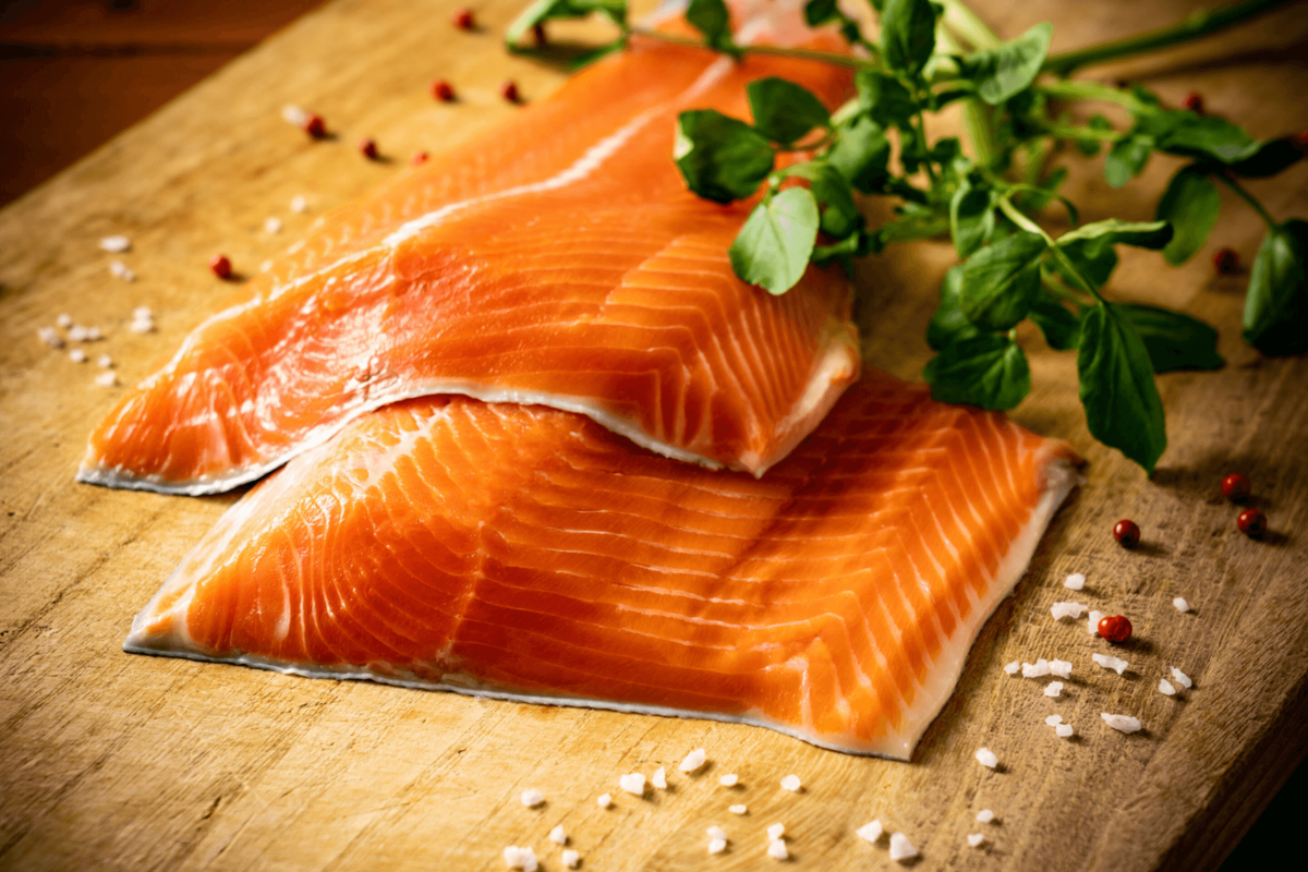 国産トラウトサーモン（生食用・お刺身用）冷凍・約1kg（900g～1kg程度